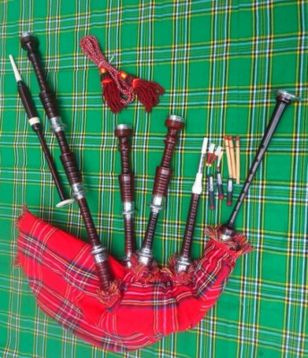  Scottish Bagpipes